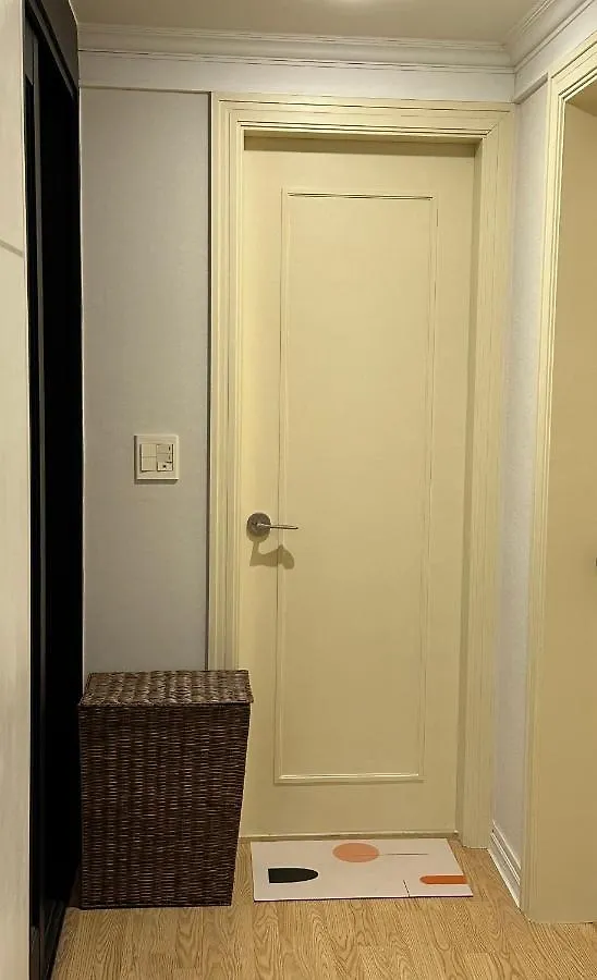 Homestay Comfy Queen Sized Bed With Free Breakfast Incheon